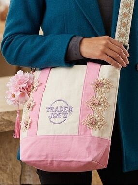 🆕 Trader Joe's Custom Handcrafted Crossbody Mini Tote Bag